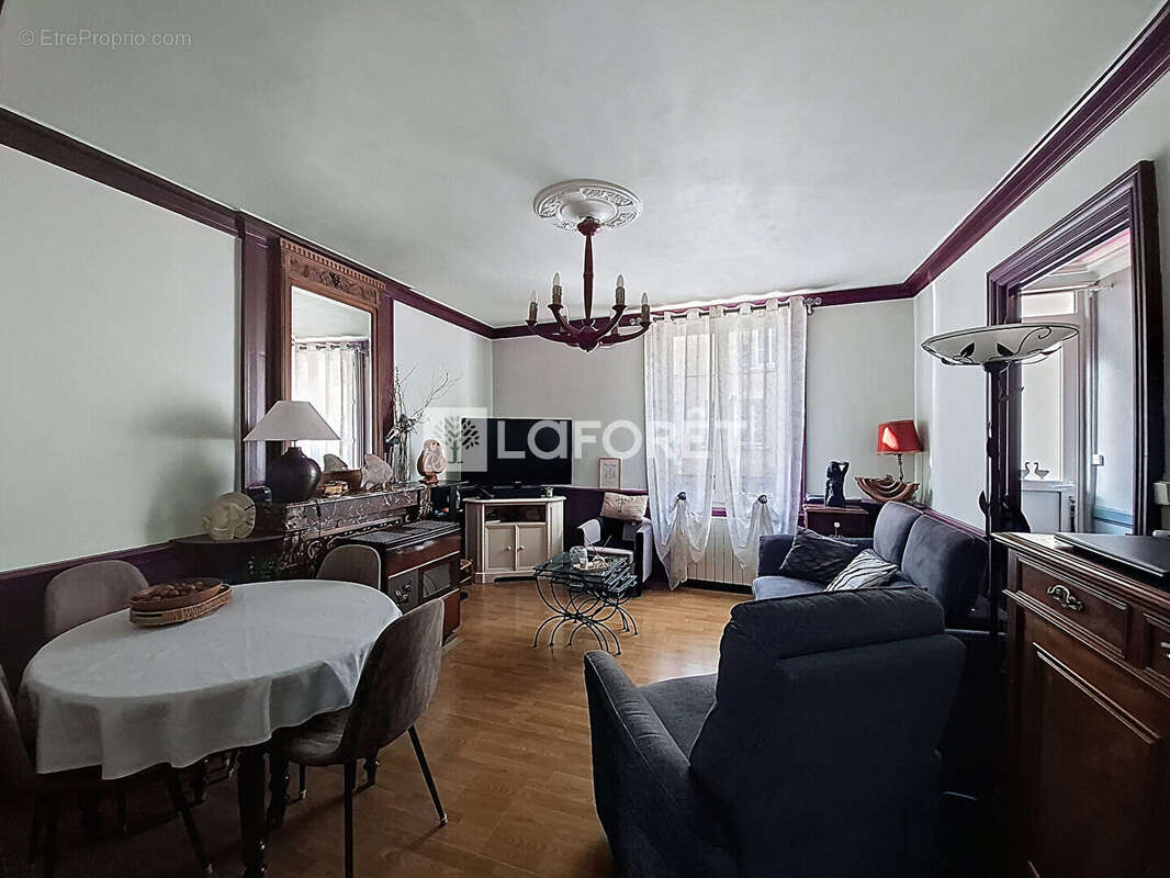 Maison à BELLEVILLE