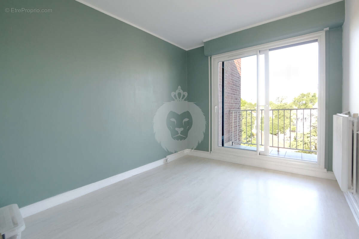 Appartement à SAINT-MAUR-DES-FOSSES