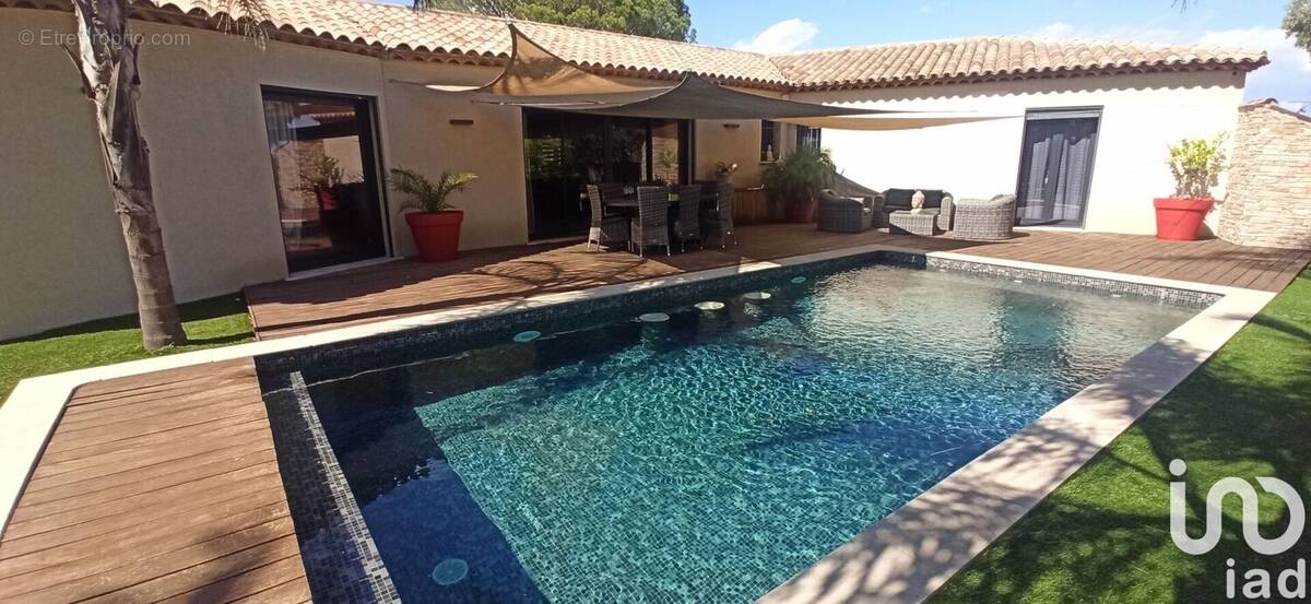 Photo 1 - Maison à PUGET-SUR-ARGENS