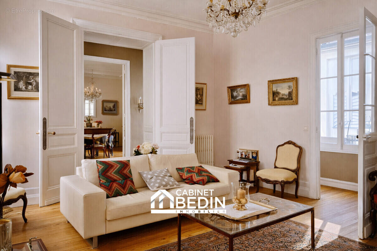 Appartement à BORDEAUX