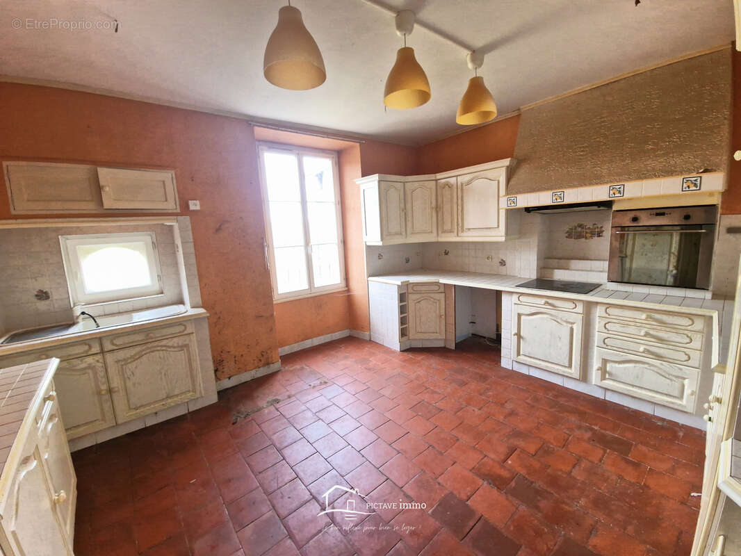 Appartement à LUSIGNAN