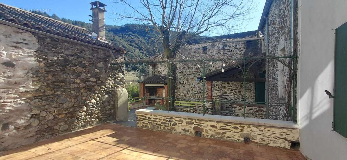 Maison à SAINT-ANDRE-DE-MAJENCOULES
