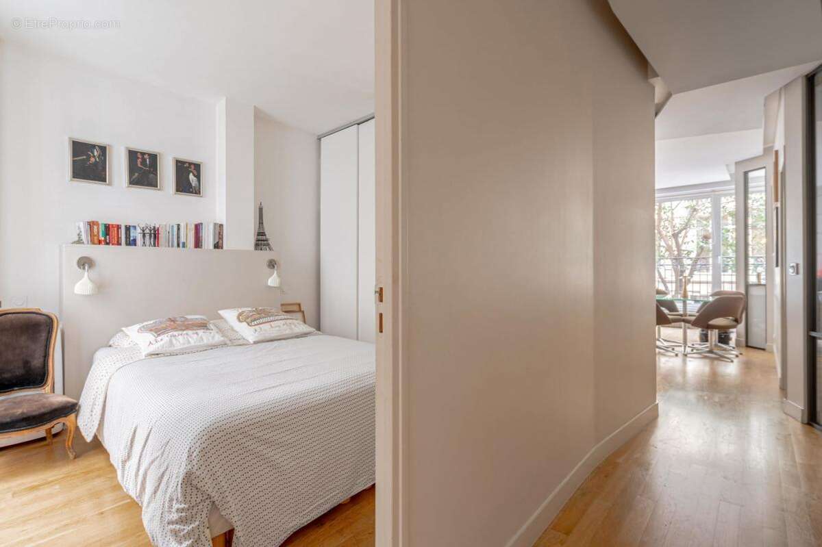 Appartement à PARIS-2E