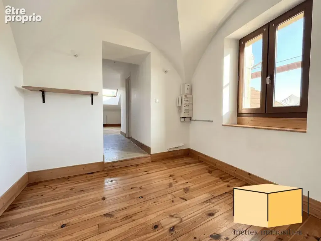 Appartement 3 pièces 42 m² à vendre à Belley (01300) - photo 3
