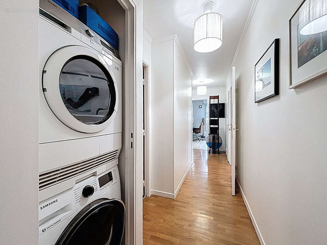 Appartement à SURESNES