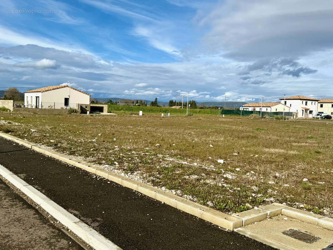 Terrain à PIERRELATTE