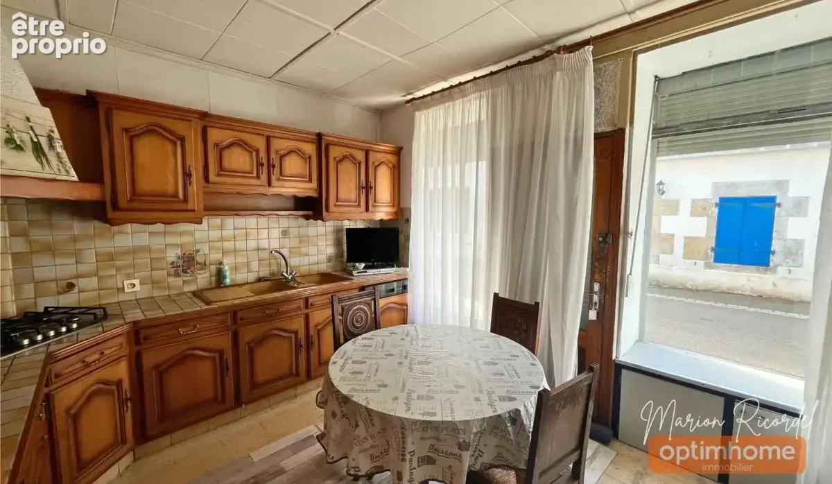 Scaër (29390) – Maison ancienne de 224 m² avec garage indépendant et terrain de 483 m² - photo 3