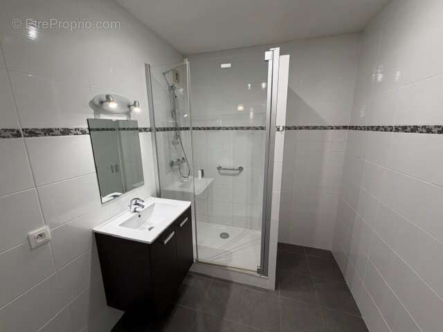 Appartement à ROCHE-LA-MOLIERE