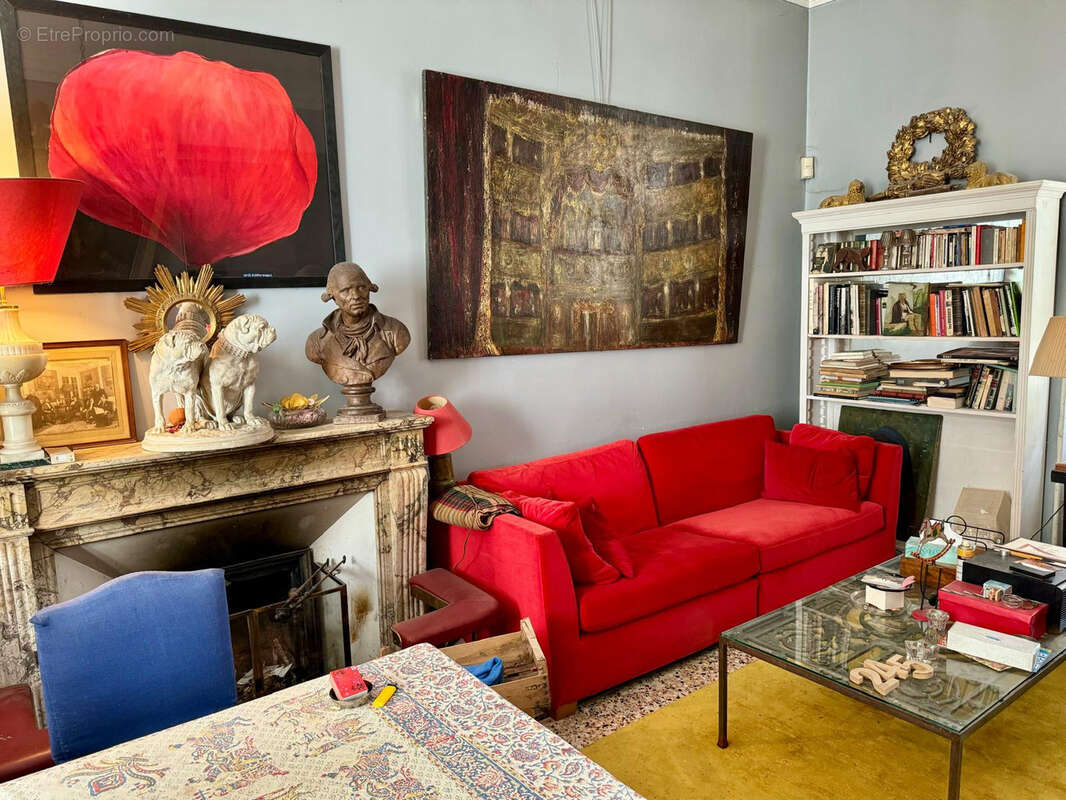 Maison à L'ISLE-SUR-LA-SORGUE