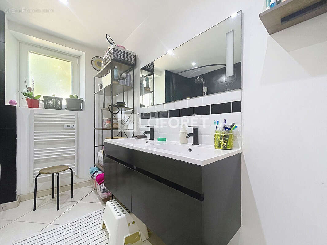 AUBAGNE ? Quartier de Vaux ? Maison T4 en copropriété avec jardin et piscine - photo 7