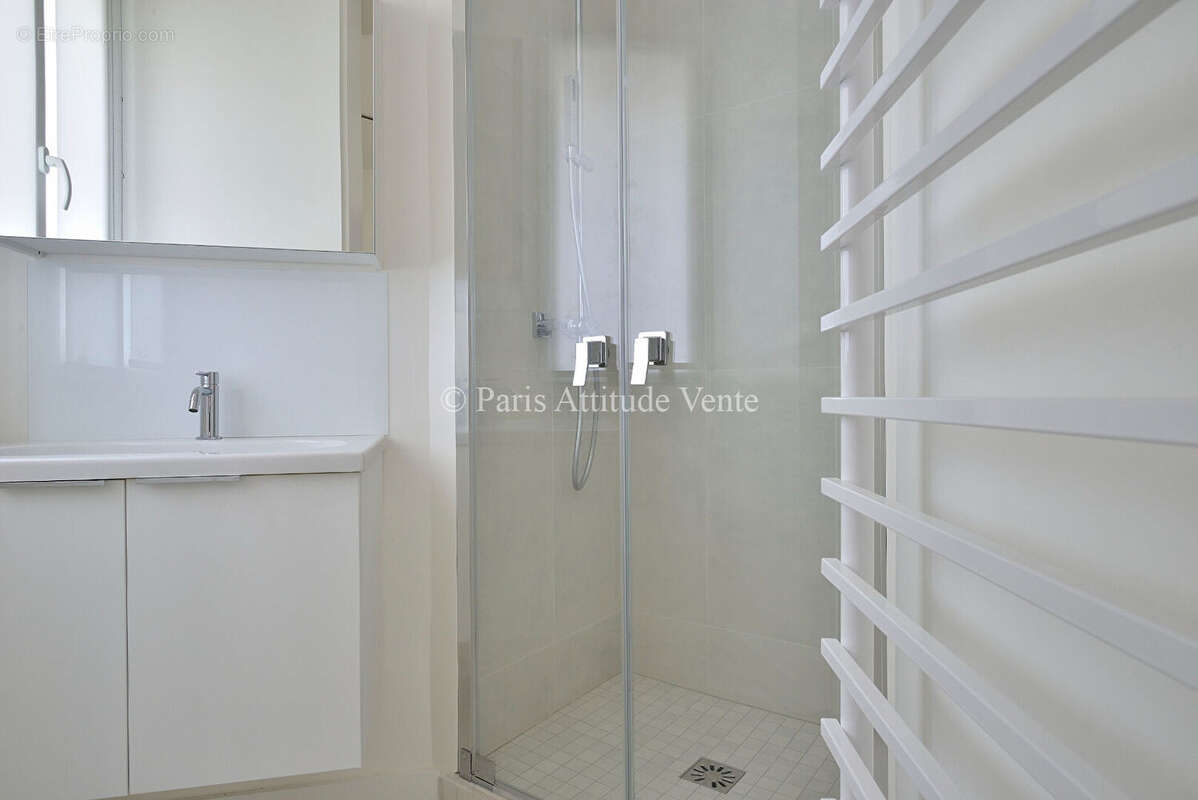 Appartement à PARIS-9E