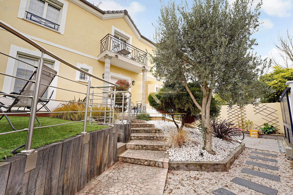 Maison à JOINVILLE-LE-PONT