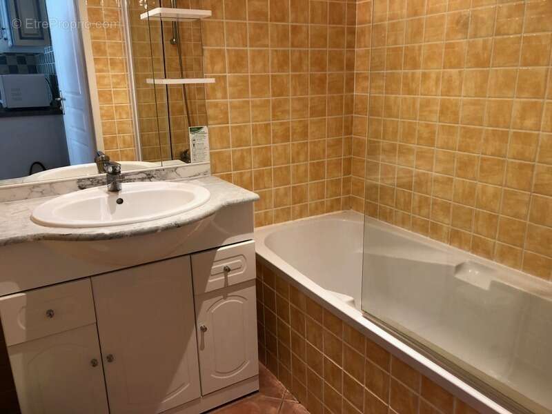 Appartement à GREOUX-LES-BAINS