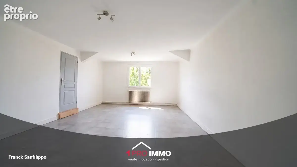n°1 - Appartement à SAINT-EGREVE