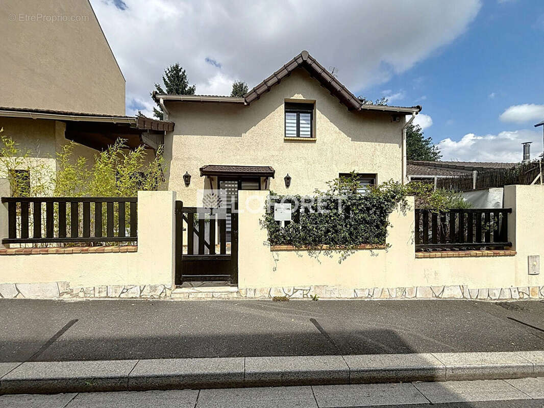 Maison à VITRY-SUR-SEINE