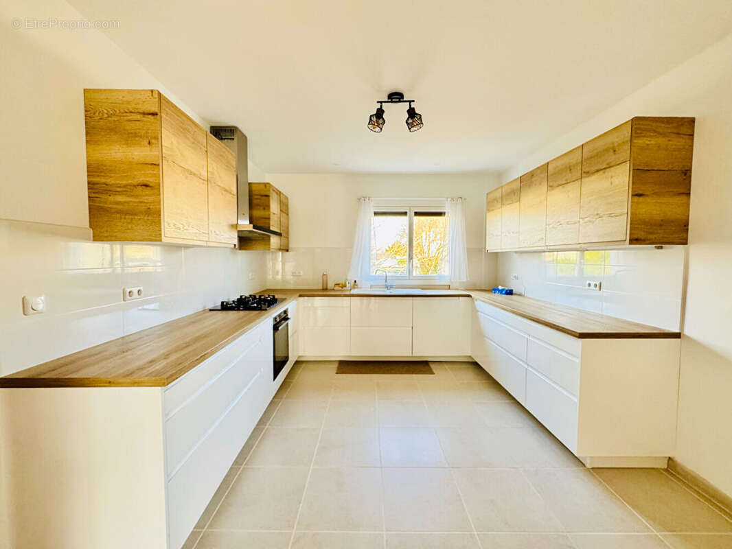 Maison à ATHIS-MONS