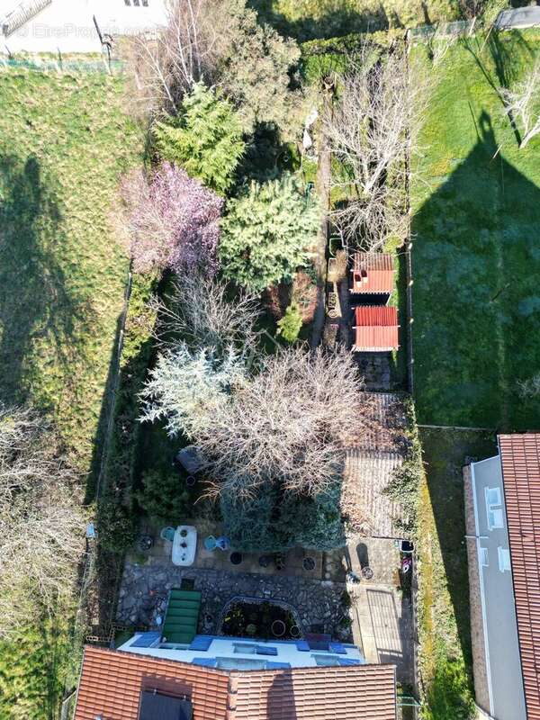 Maison à SAINT-ELOY-LES-MINES