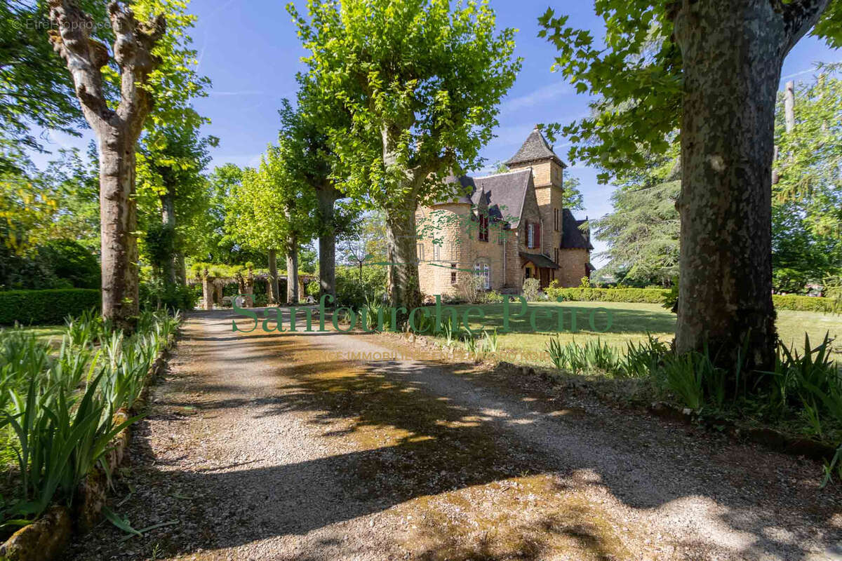 Maison à SARLAT-LA-CANEDA