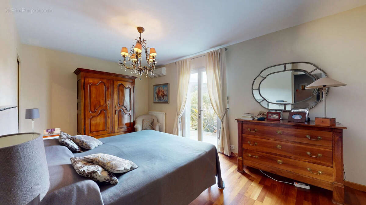 Maison à COUIZA