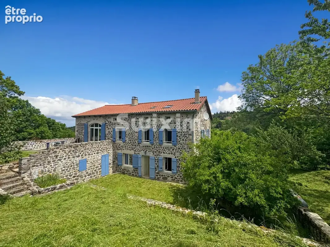 Photo Maison à Coucouron au prix de 335 000€