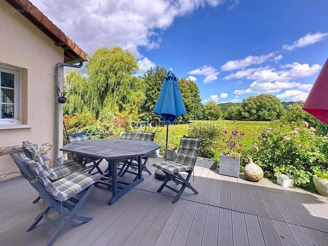 Maison à FRENEUSE-SUR-RISLE