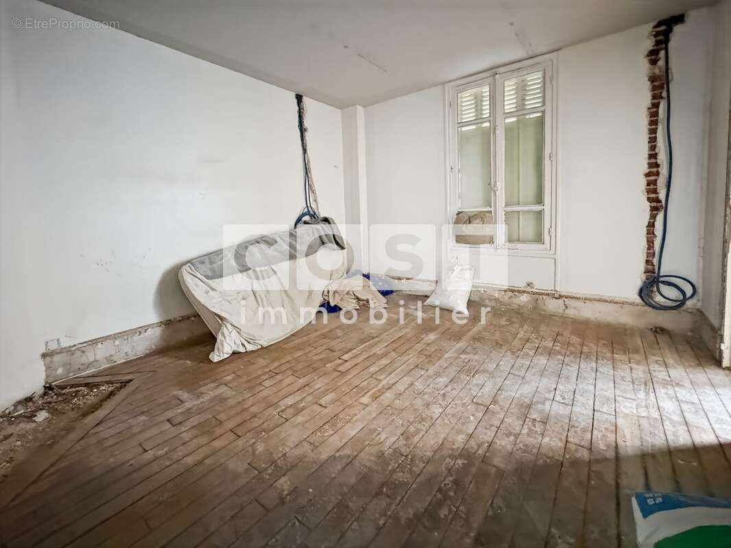 Appartement à CLICHY