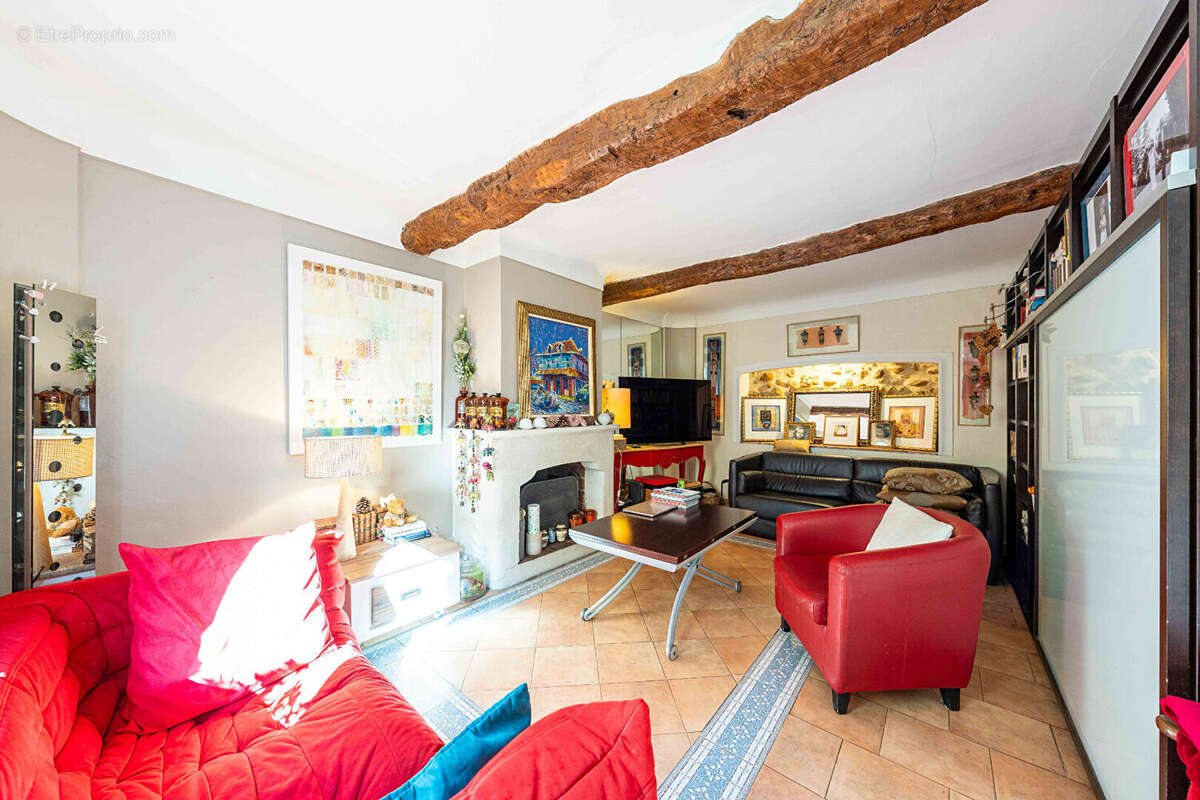 Maison à MOUANS-SARTOUX