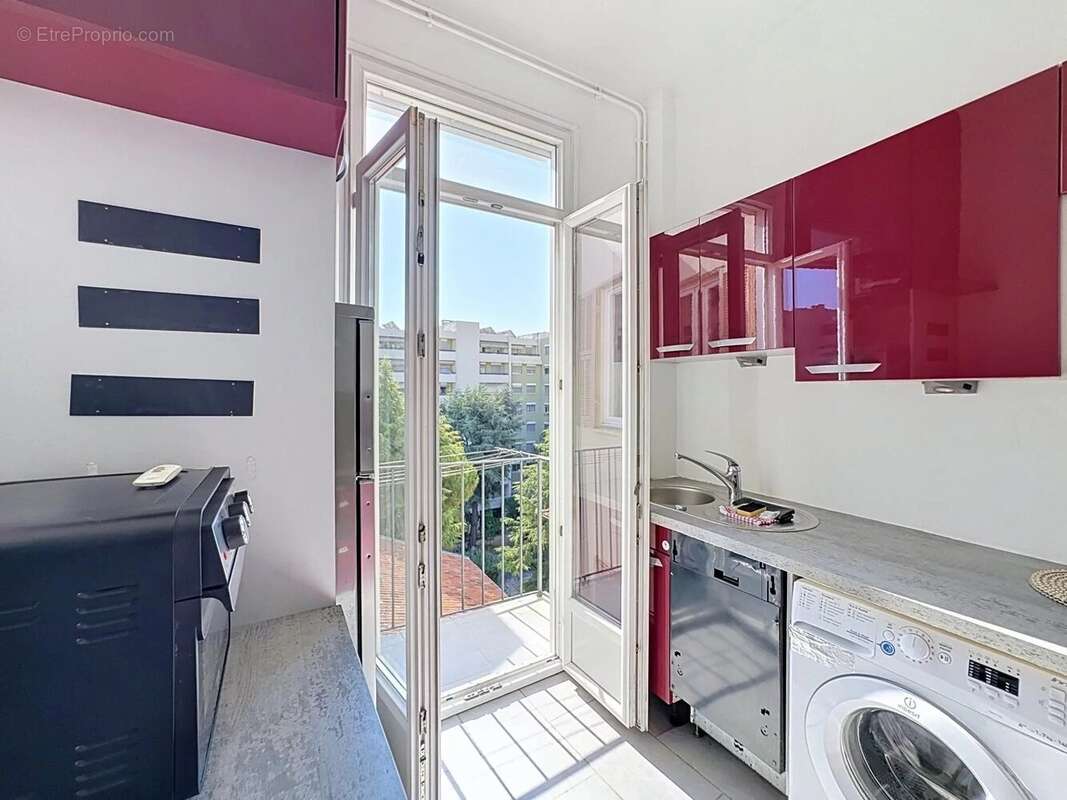 Appartement 3 pièces + cave en location - photo 9