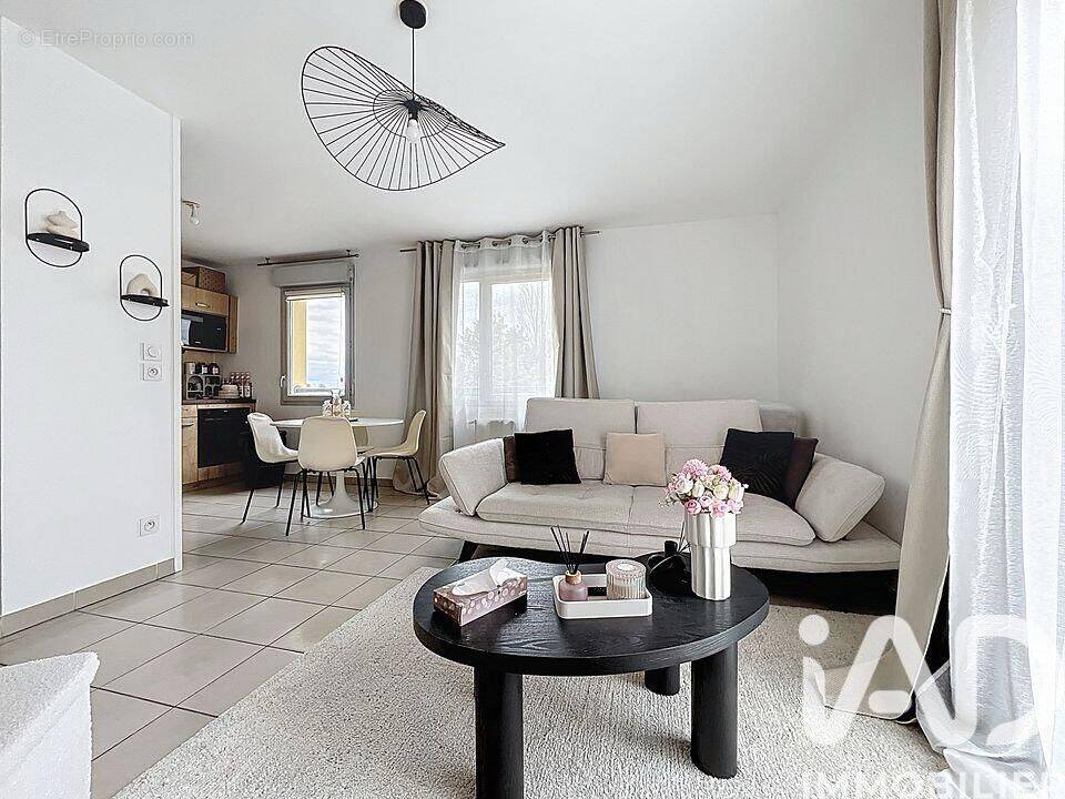 Photo 1 - Appartement à VILLEURBANNE