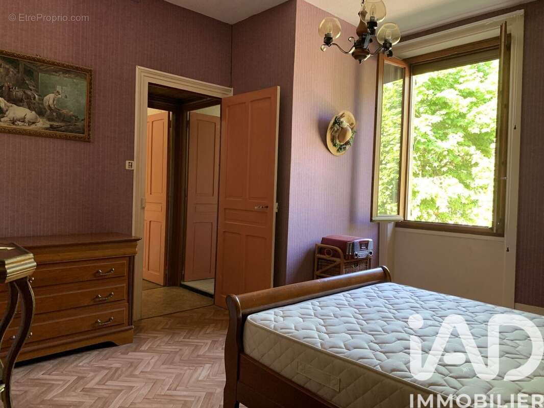 Maison 70 m² à Saint-Chamond  - photo 2
