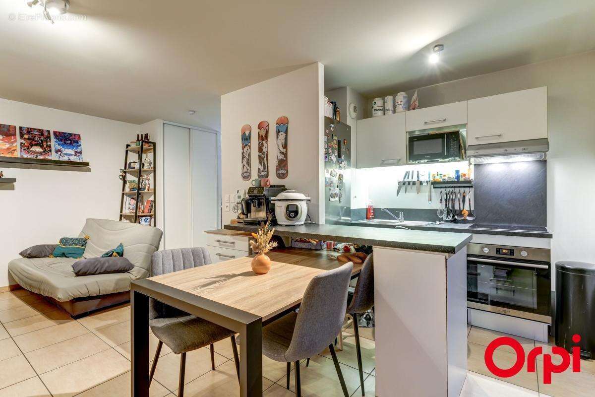 Appartement à LYON-8E