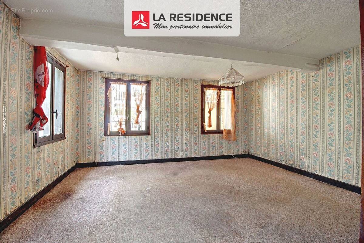 Maison 4 pièces 62 m² · à Saint-Etienne-du-Rouvray · 62 m² · 96 000 €