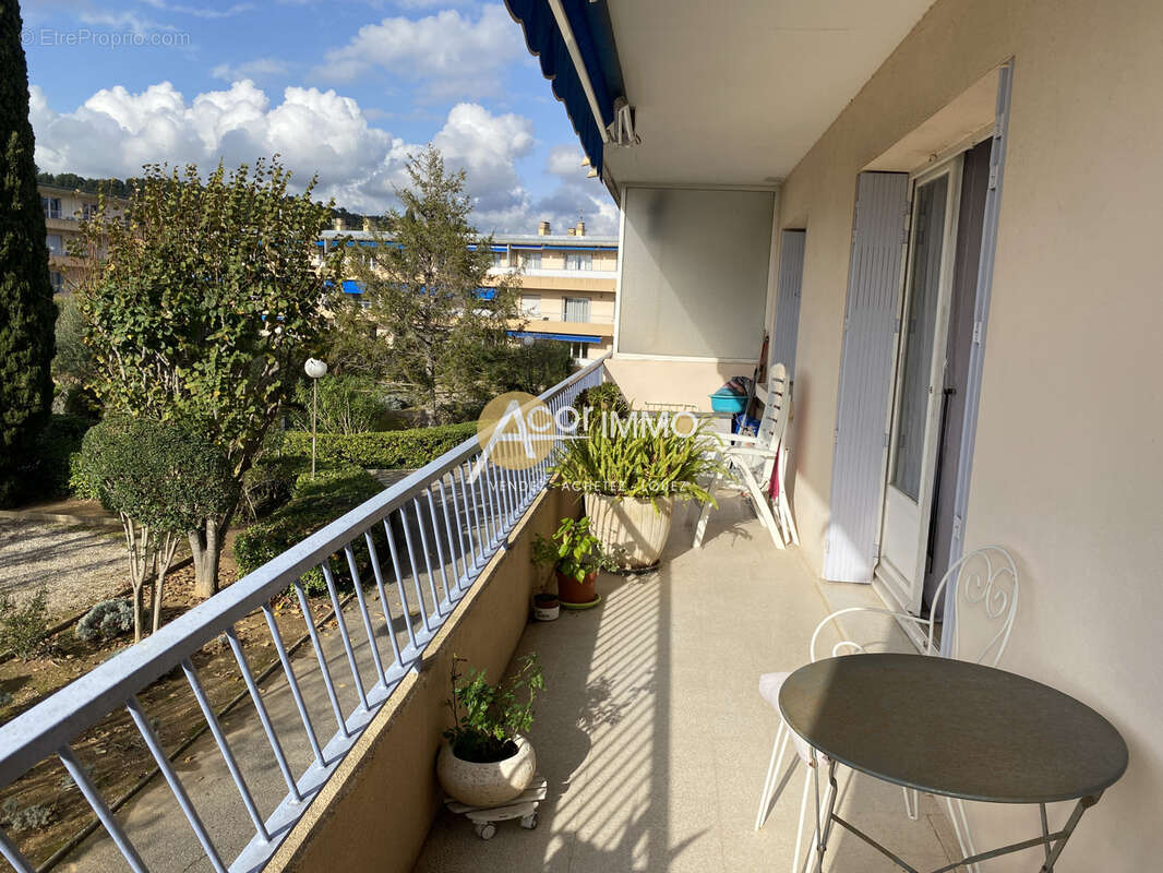 Appartement à SIX-FOURS-LES-PLAGES