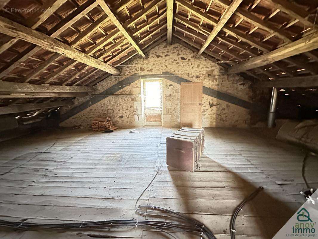 Maison à MASSIGNAC