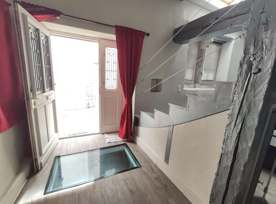 Maison atypique au coeur de la ville - photo 9