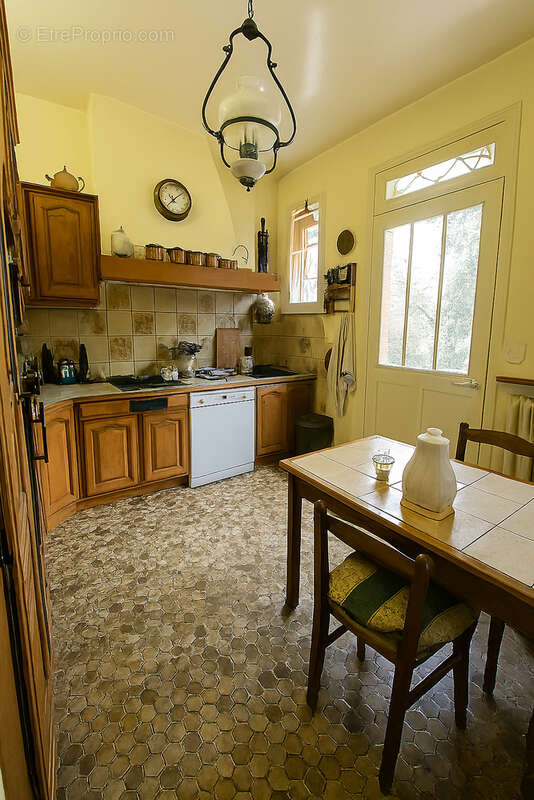 Maison à LE PERREUX-SUR-MARNE