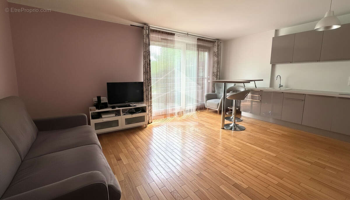 Appartement à BUSSY-SAINT-GEORGES