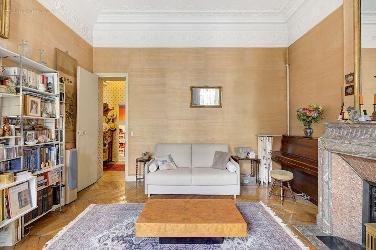 Appartement à PARIS-12E