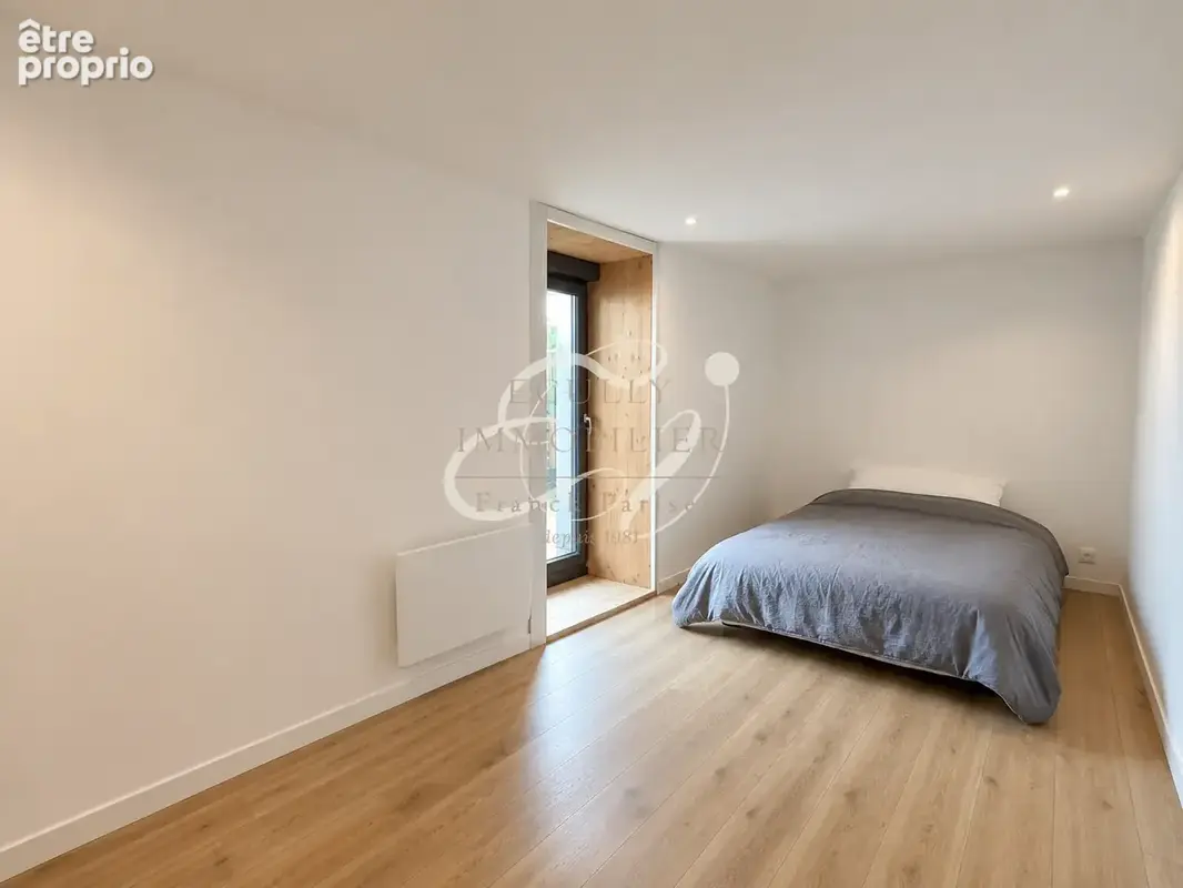 Maison de caractère de 166 m2, entièrement rénovée, terrasses et rooftop - photo 10