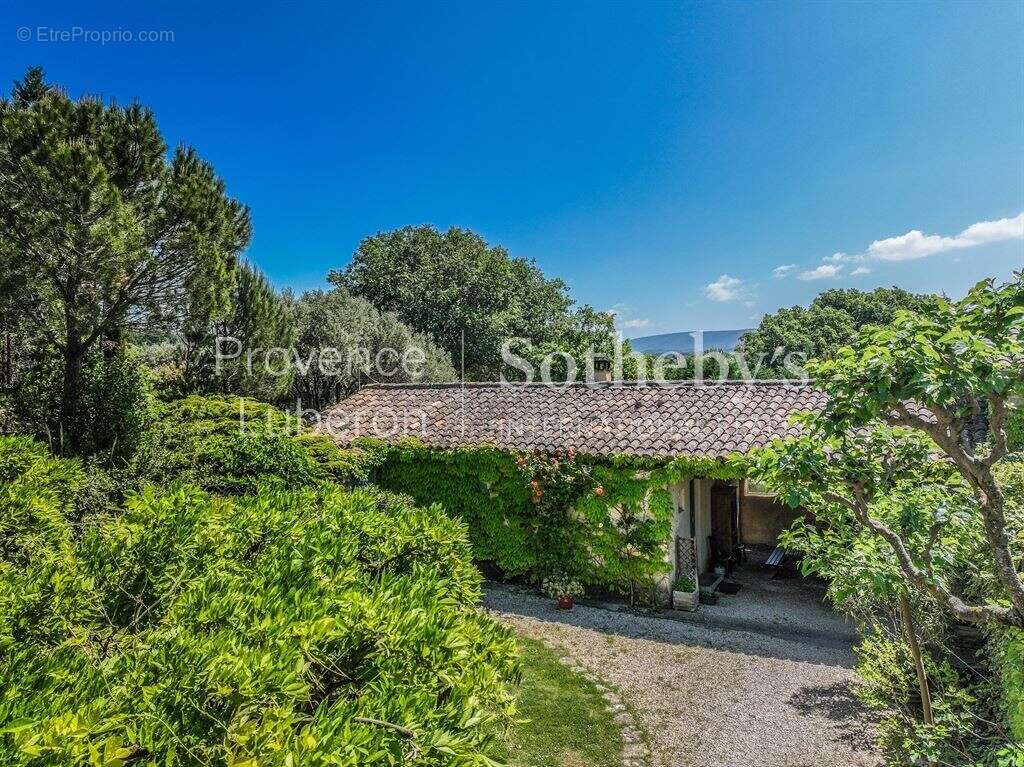 Un hameau sur son promontoire - photo 19