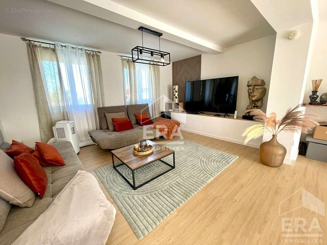 Maison OOST CAPPEL (59122) 4 chambres jardin - photo 2