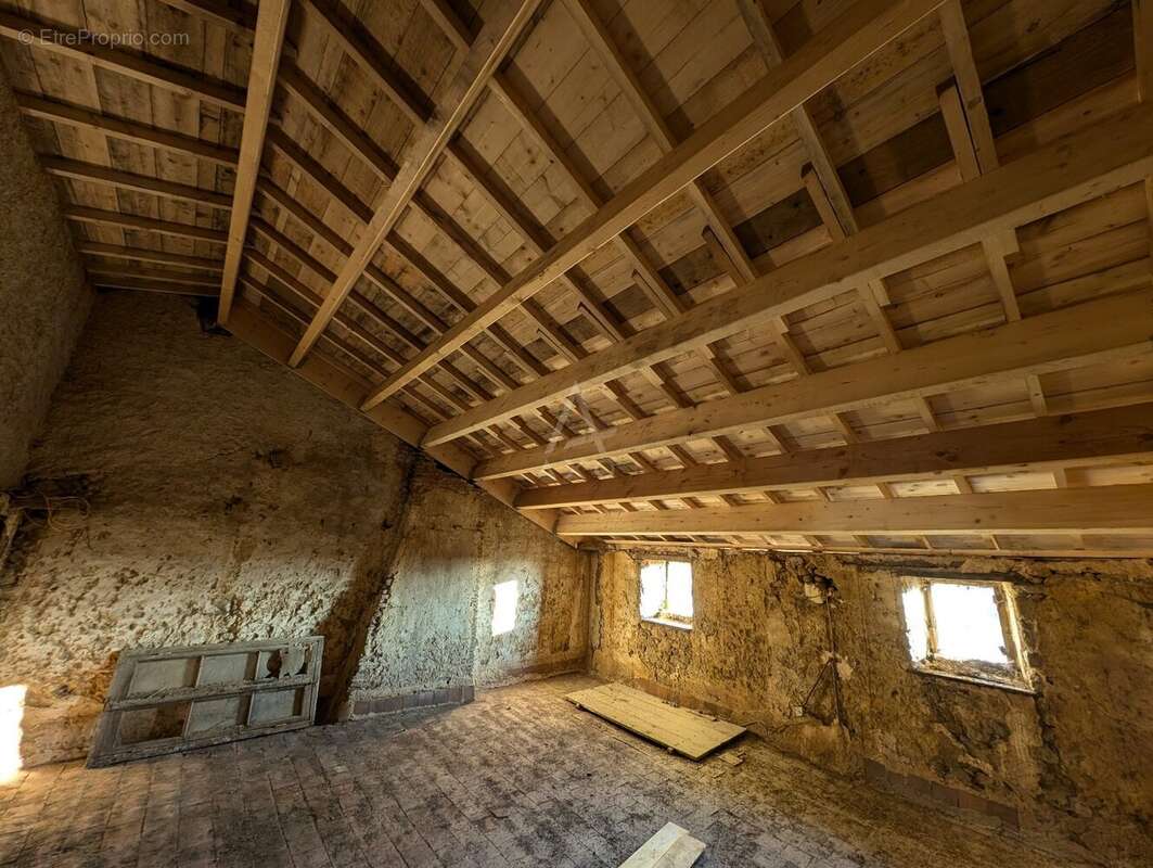 Maison à BOUSSAY