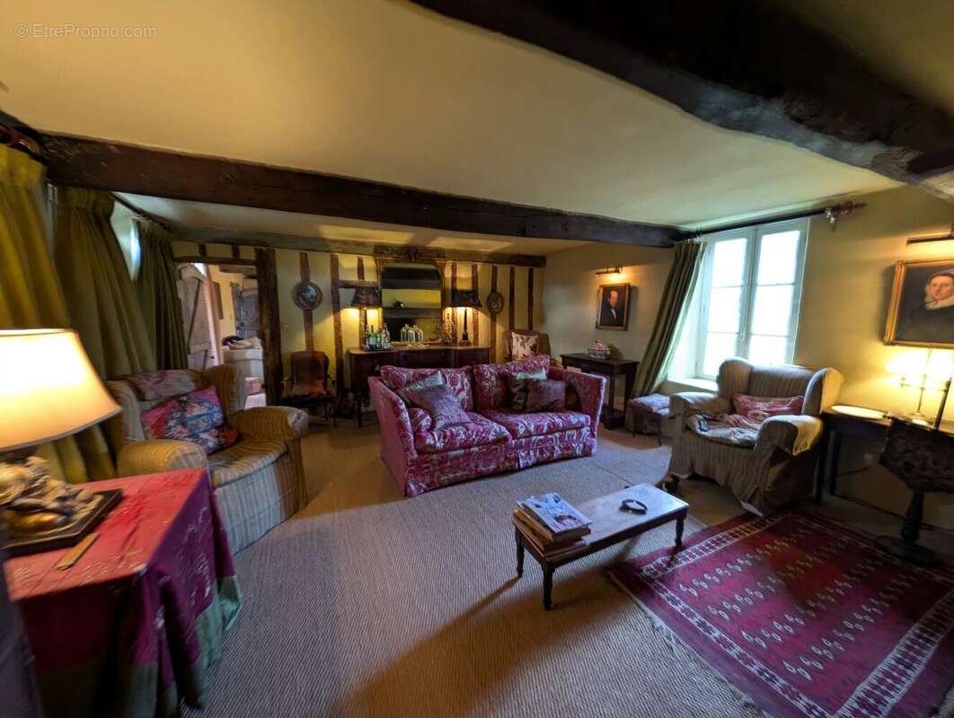 Maison à ESTAMPES