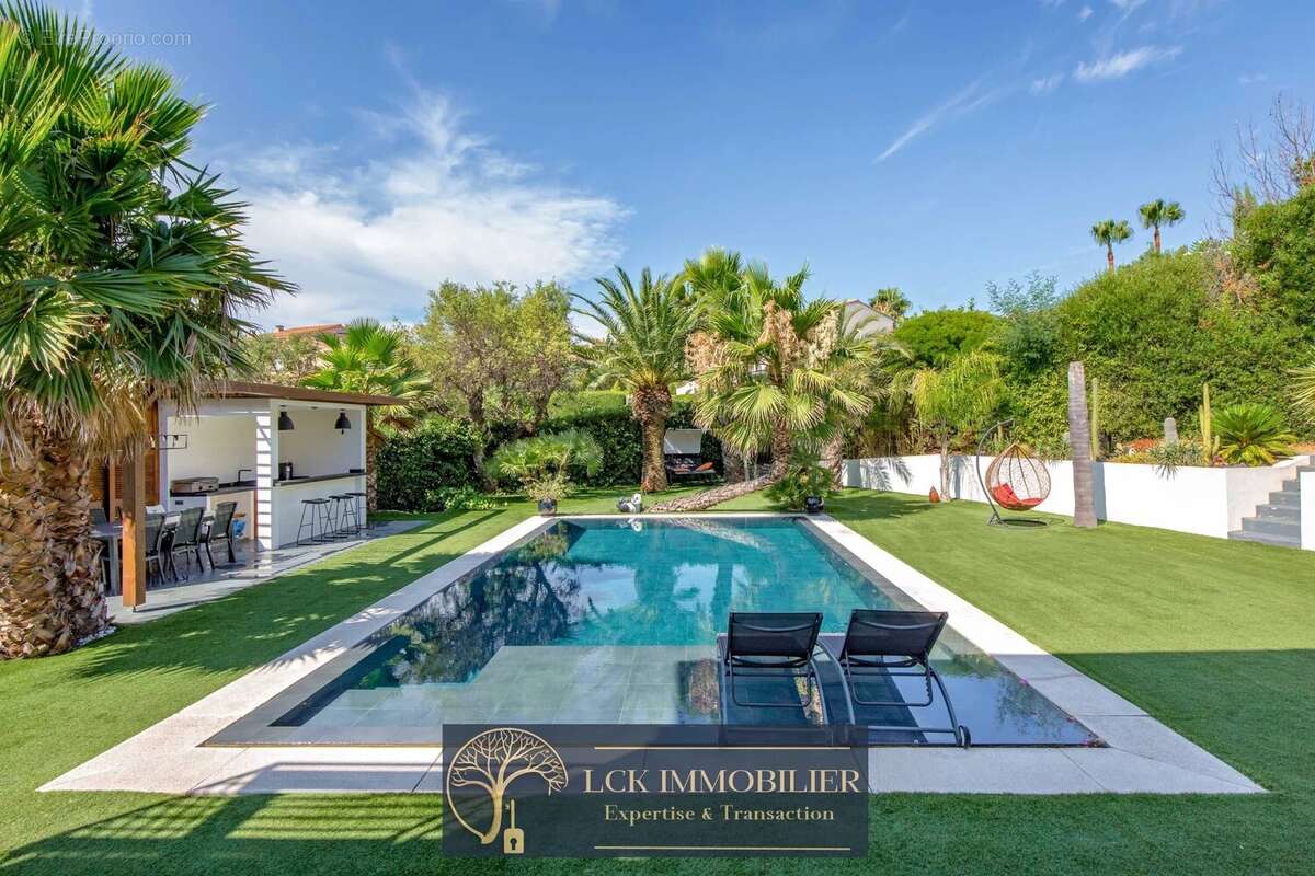 Maison à FREJUS