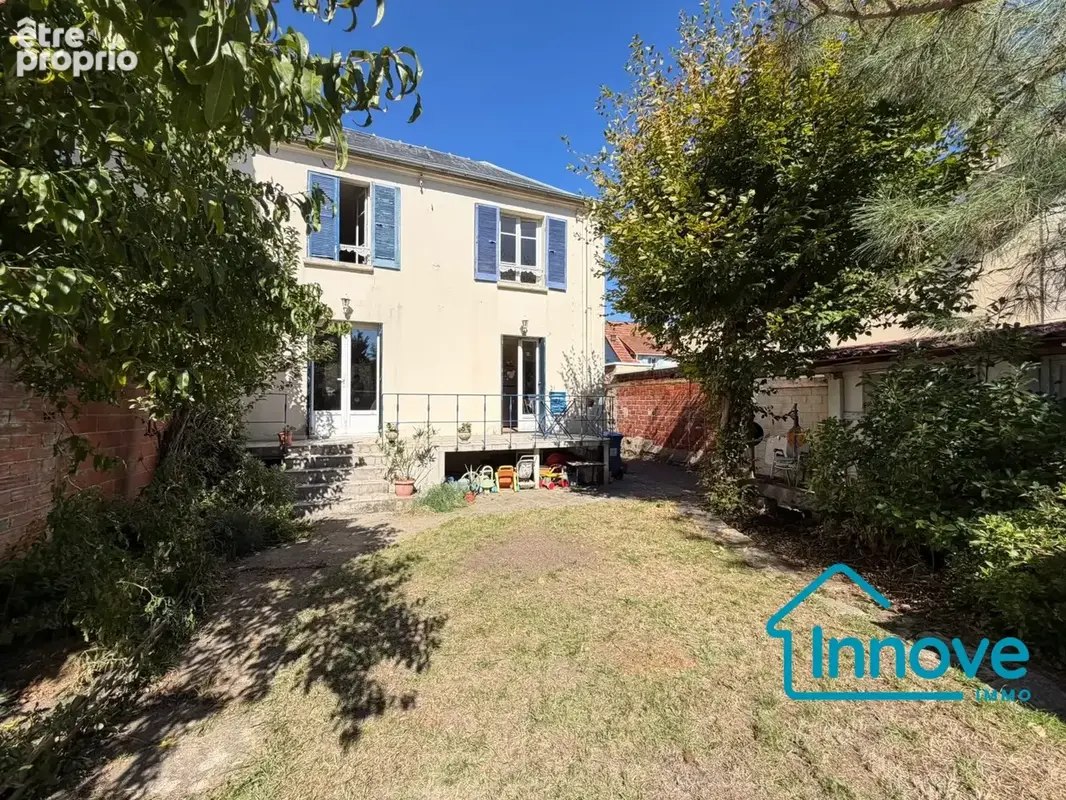 Photo Maison à Versailles au prix de 774 000€
