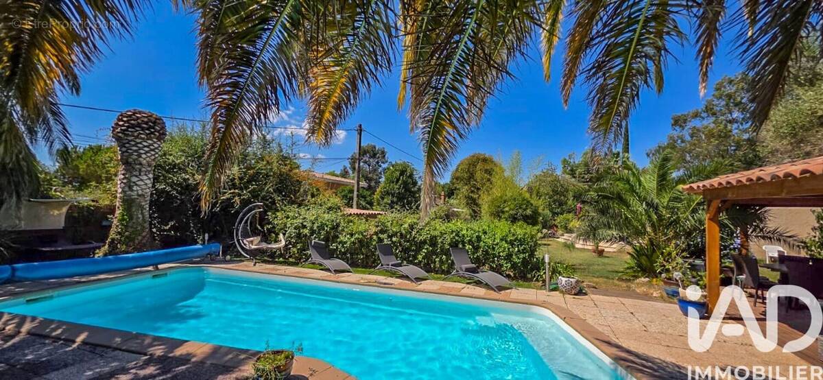 Photo 1 - Maison à PUGET-SUR-ARGENS