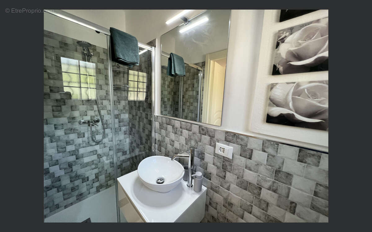 Maison à LES ISSAMBRES