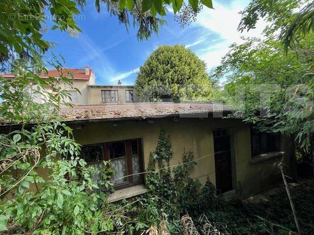 14 - Maison à NEUILLY-PLAISANCE