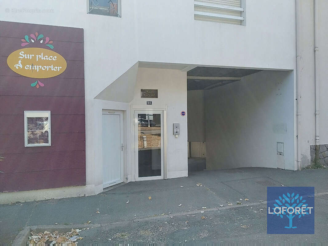 Parking / box La Roche Sur Yon - photo 3