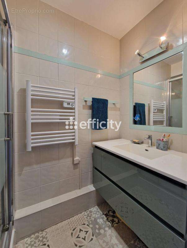 Appartement à ASNIERES-SUR-SEINE